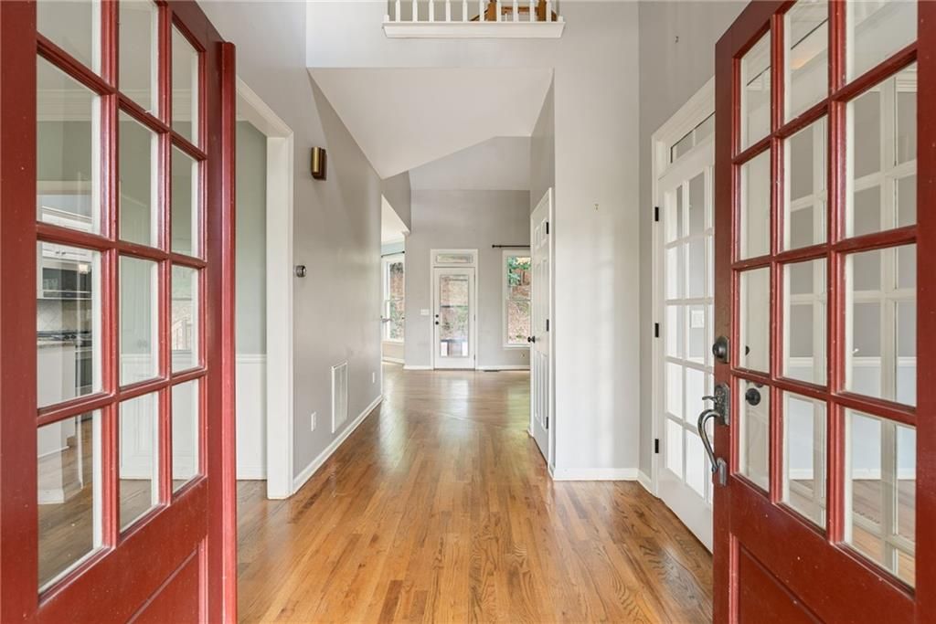 Image 3 of property listing at 3875 Sweetwater Drive, Cumming, GA 30041