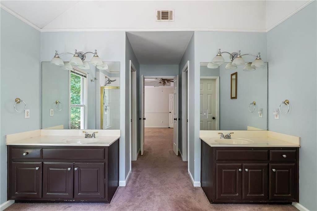 Image 31 of property listing at 3875 Sweetwater Drive, Cumming, GA 30041