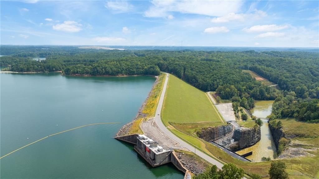 Image 57 of property listing at 3875 Sweetwater Drive, Cumming, GA 30041