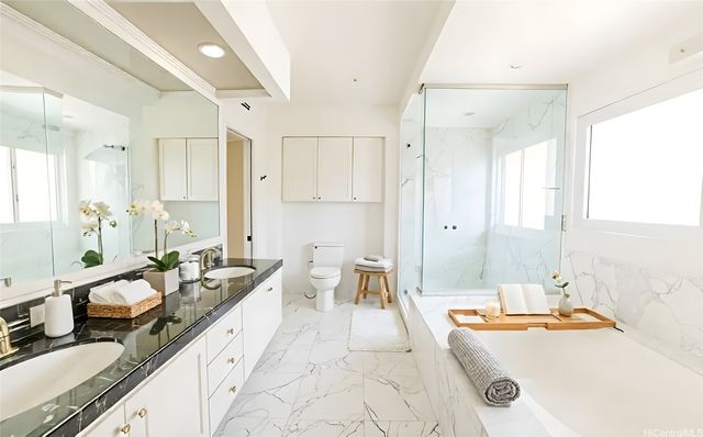 235 Portlock Road, Honolulu, HI 96825
