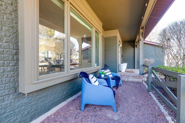 613 E Golf Road, Libertyville, IL 60048