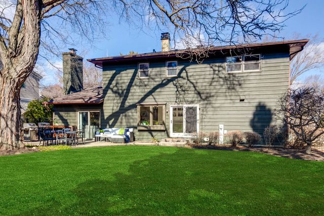 613 E Golf Road, Libertyville, IL 60048