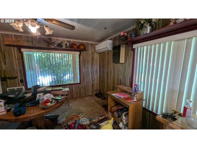 52991 STRINGTOWN Rd, Myrtle Point, OR 97458