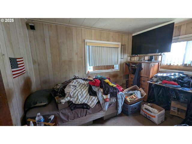 52991 STRINGTOWN Rd, Myrtle Point, OR 97458