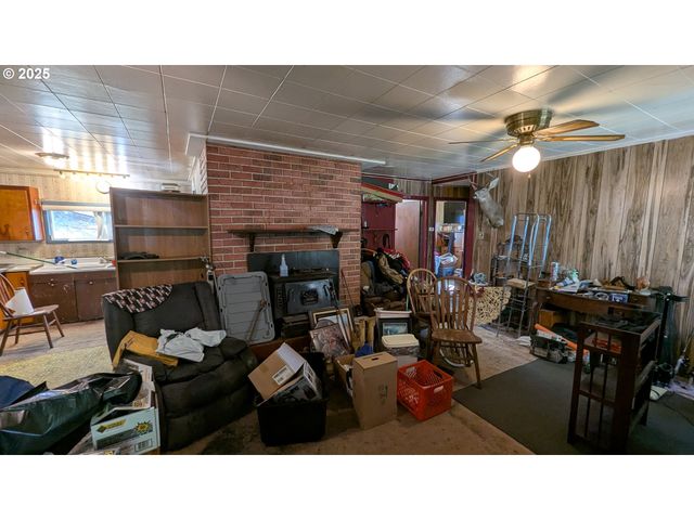 52991 STRINGTOWN Rd, Myrtle Point, OR 97458