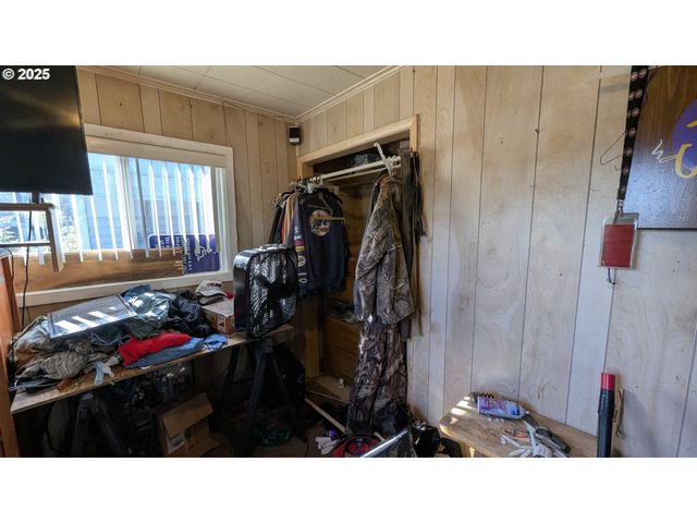 52991 STRINGTOWN Rd, Myrtle Point, OR 97458