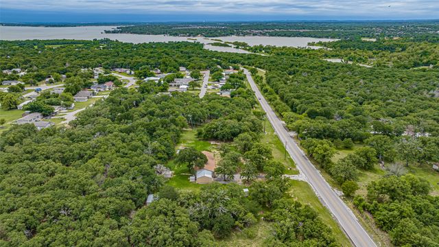 10680 Liberty School Road, Azle, TX 76020
