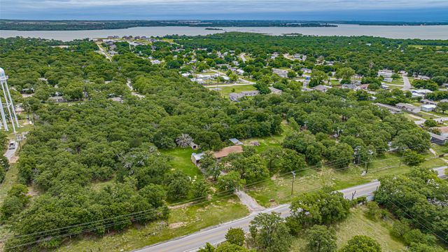 10680 Liberty School Road, Azle, TX 76020