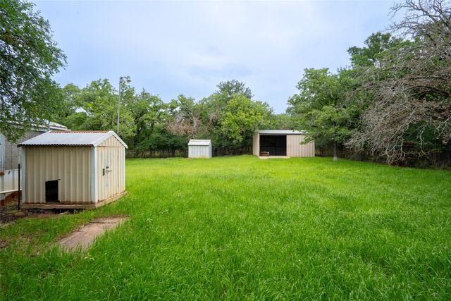 10680 Liberty School Road, Azle, TX 76020