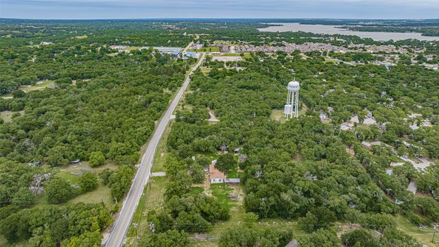 10680 Liberty School Road, Azle, TX 76020