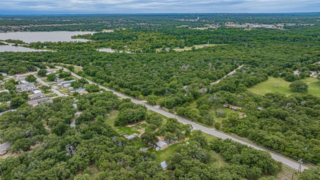 10680 Liberty School Road, Azle, TX 76020