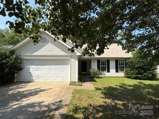 3025 Longspur Drive, Matthews, NC 28105