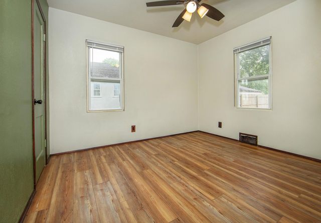523 Archer Avenue, Waterloo, IA 50703