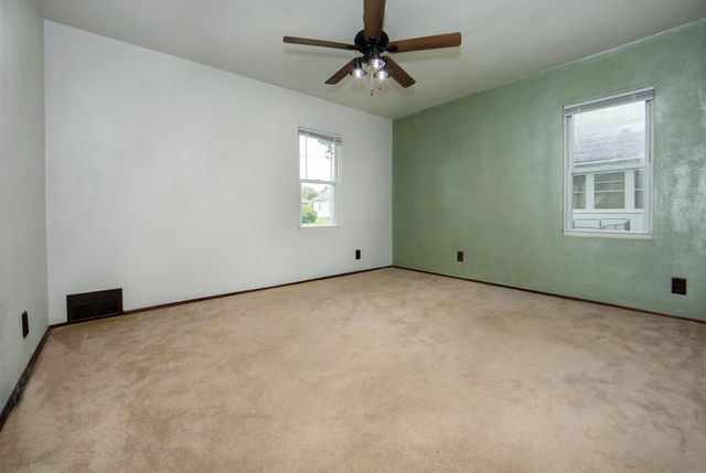 523 Archer Avenue, Waterloo, IA 50703