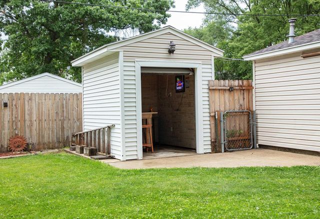 523 Archer Avenue, Waterloo, IA 50703