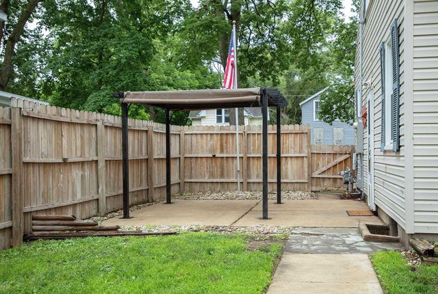 523 Archer Avenue, Waterloo, IA 50703