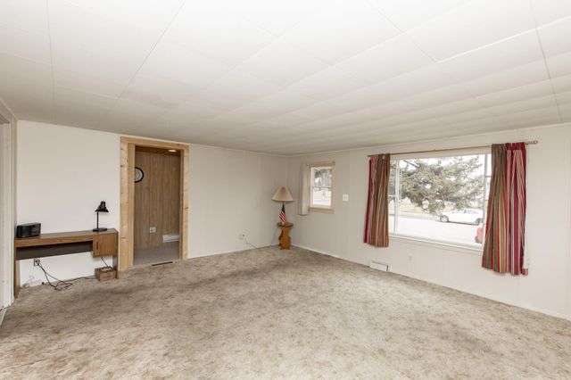 723 13th Street N, Moorhead, MN 56560