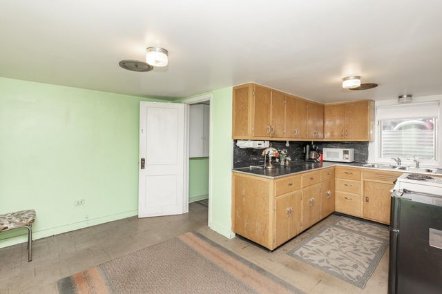 723 13th Street N, Moorhead, MN 56560