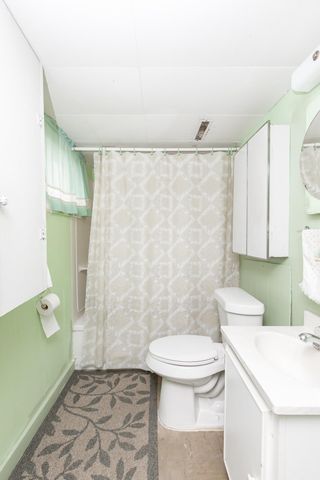 723 13th Street N, Moorhead, MN 56560