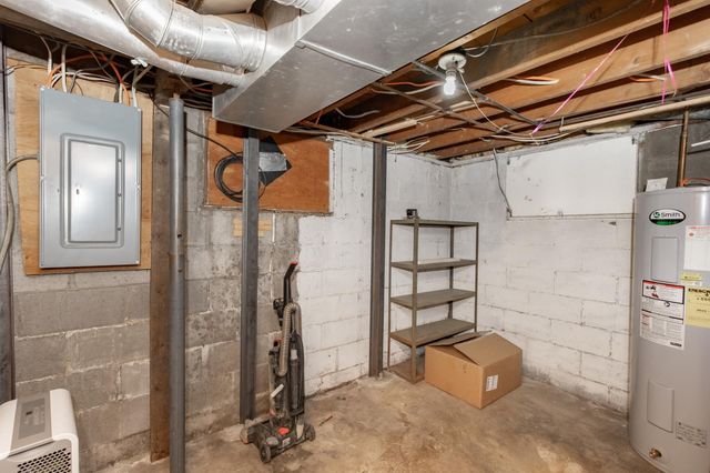 723 13th Street N, Moorhead, MN 56560