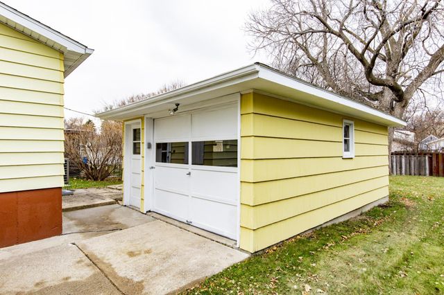 723 13th Street N, Moorhead, MN 56560