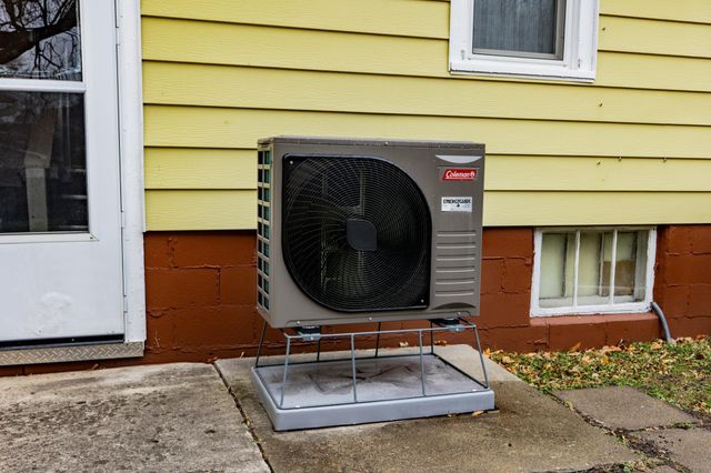 723 13th Street N, Moorhead, MN 56560