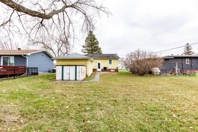 723 13th Street N, Moorhead, MN 56560