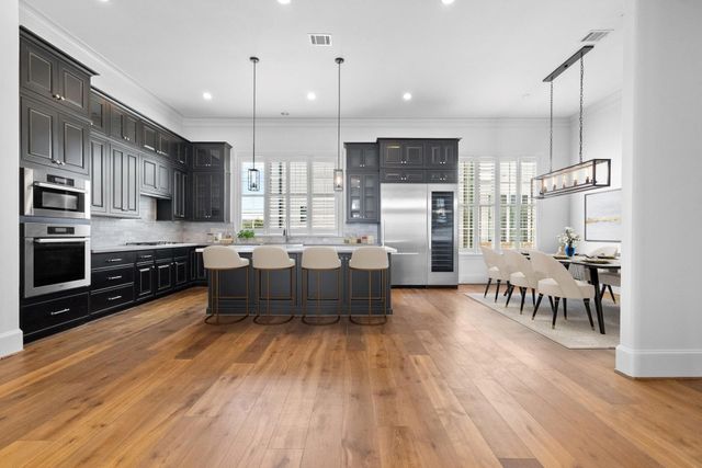 1156 Mosaico Lane, Houston, TX 77055