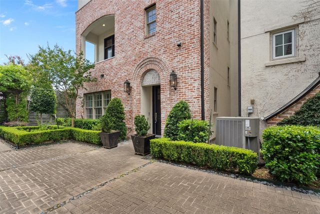 1156 Mosaico Lane, Houston, TX 77055