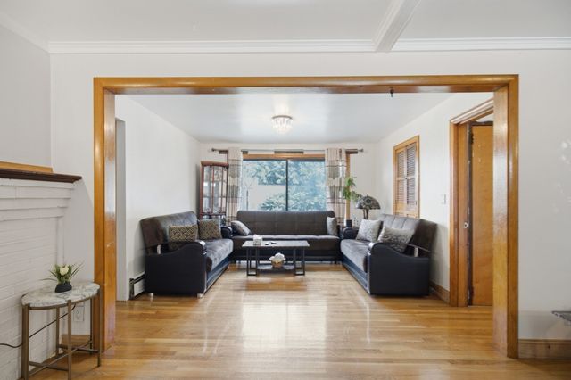 76 Woodcliff Rd, Quincy, MA 02169