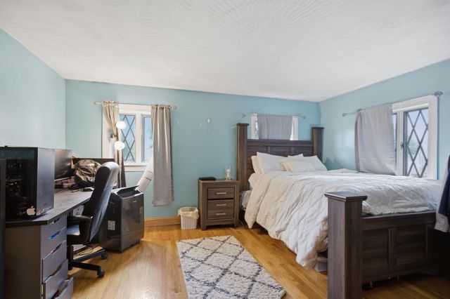 76 Woodcliff Rd, Quincy, MA 02169