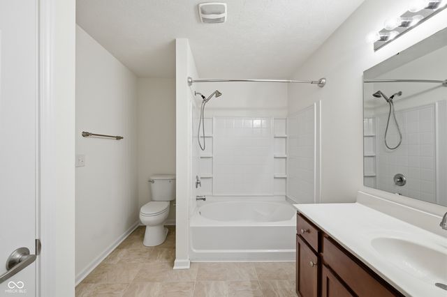 1034 Hendon Court, Westfield, IN 46074