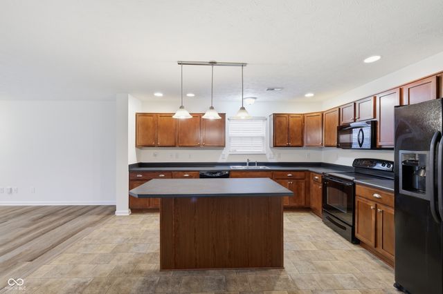 1034 Hendon Court, Westfield, IN 46074