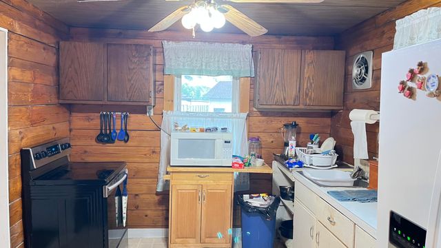 5405 N Highway 97, Klamath Falls, OR 97601