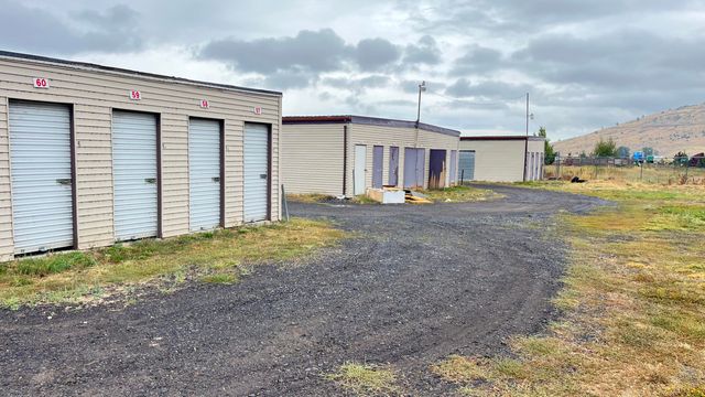 5405 N Highway 97, Klamath Falls, OR 97601