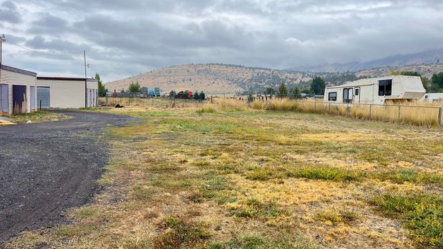 5405 N Highway 97, Klamath Falls, OR 97601