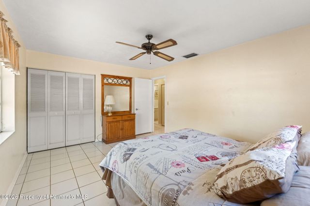 7222 Holiday Drive, Spring Hill, FL 34606