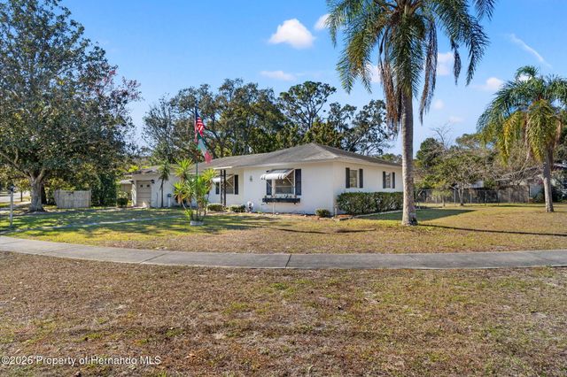7222 Holiday Drive, Spring Hill, FL 34606