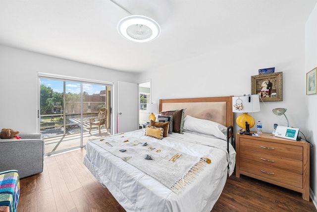 5540 Tamberlane Circle 221, Palm Beach Gardens, FL 33418