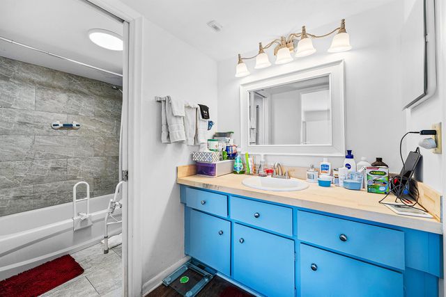 5540 Tamberlane Circle 221, Palm Beach Gardens, FL 33418