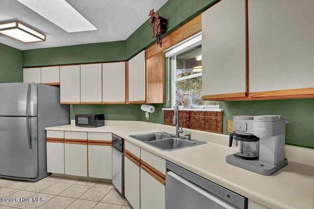 108 Bay Tree Circle, Hampstead, NC 28443