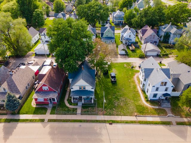 1030 15TH Street, Rock Island, IL 61201