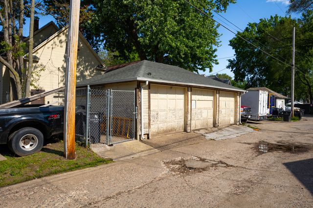 1030 15TH Street, Rock Island, IL 61201
