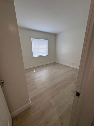 600 NE 46TH Court 5, Oakland Park, FL 33334