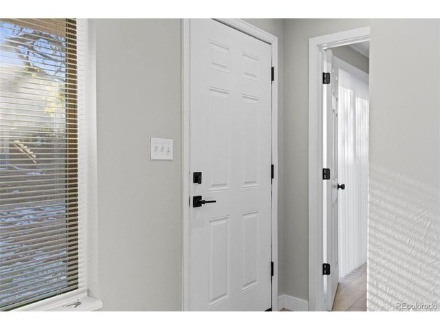 2318 S Troy St, Aurora, CO 80014