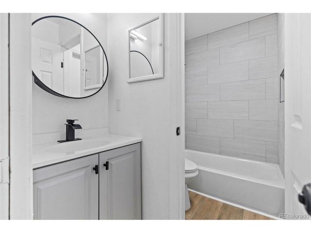 2318 S Troy St, Aurora, CO 80014