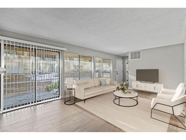 2318 S Troy St, Aurora, CO 80014