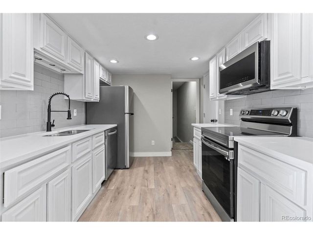 2318 S Troy St, Aurora, CO 80014