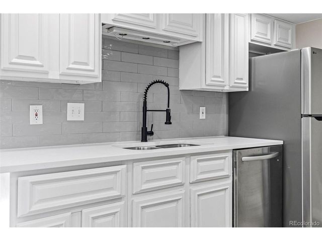 2318 S Troy St, Aurora, CO 80014