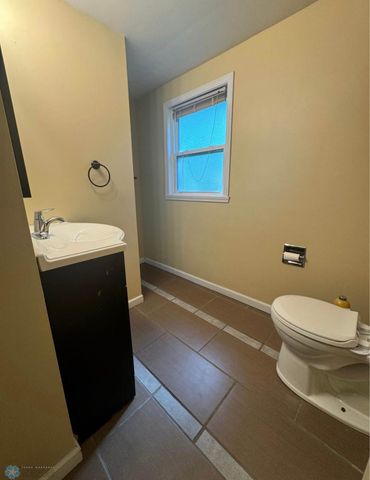 319 13th Street N, Moorhead, MN 56560